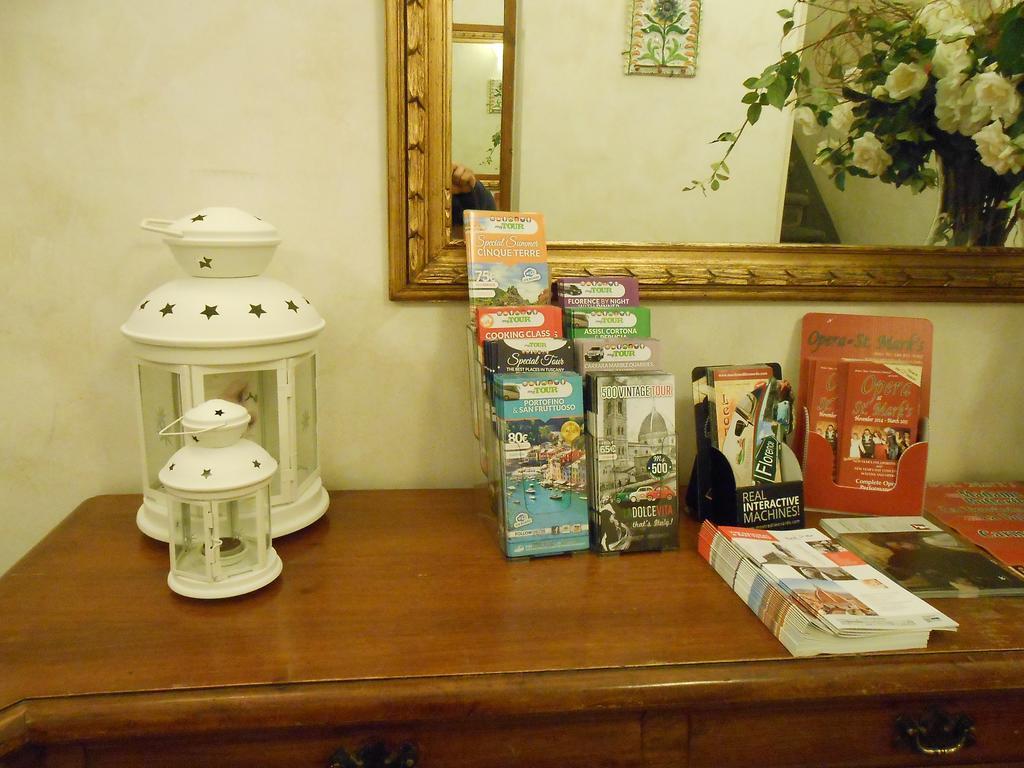 Hotel Giglio ฟลอเรนซ์ ภายนอก รูปภาพ