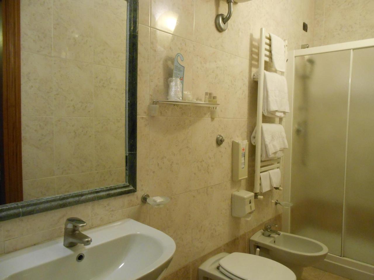 Hotel Giglio ฟลอเรนซ์ ภายนอก รูปภาพ